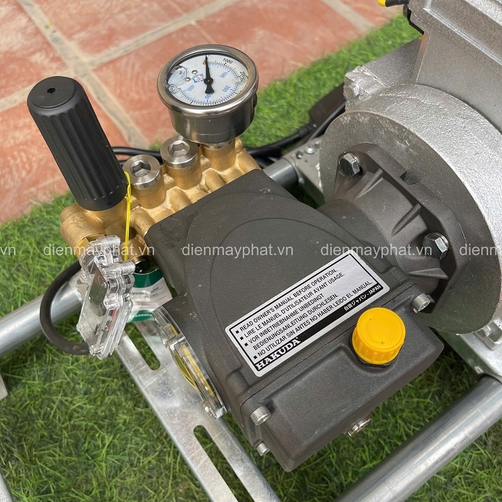 Máy rửa xe liền trục HA luxuly 1.5KW