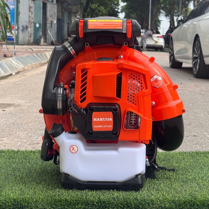 Máy thổi bụi đeo vai 2 thì 3.7KW HAKUDA HKDMTL2T3700