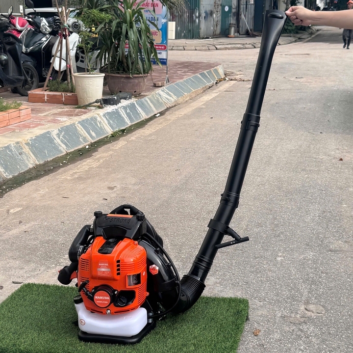 Máy thổi lá đeo vai 4 thì 2.8KW HAKUDA HKDMTL4T2800