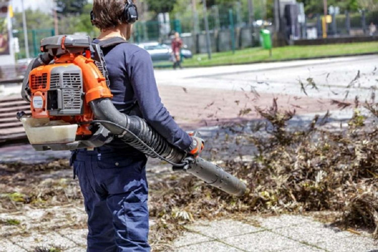 Máy thổi lá HUSQVARNA 2600W HQV-570 BTS