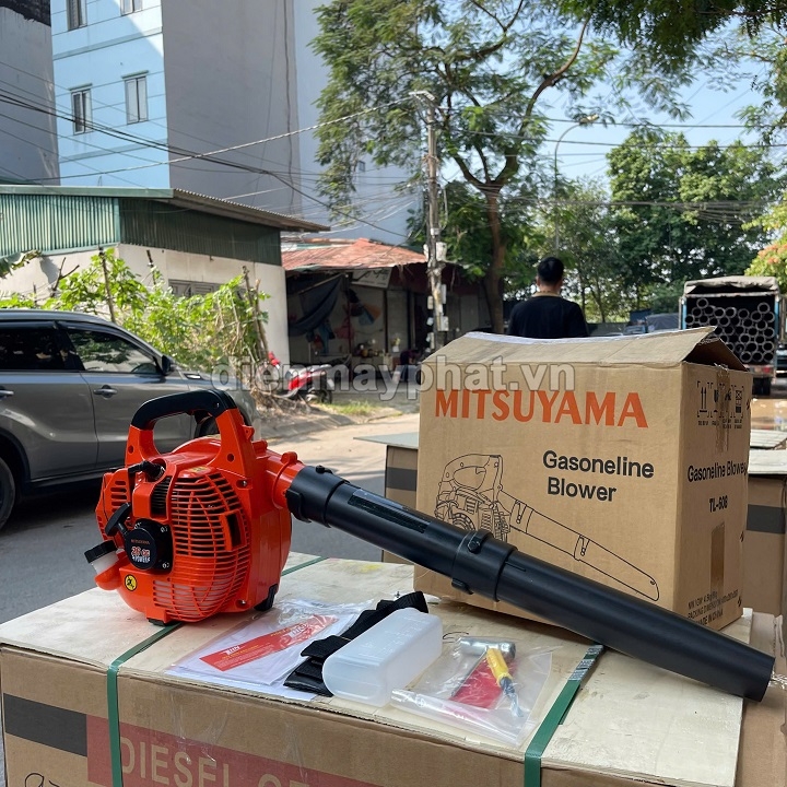 Máy thổi bụi chạy xăng Mitsuyama 750W TL-608