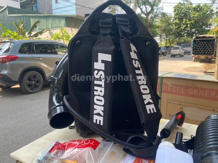 Máy thổi lá 4 thì Yataka 2.7KW CS-7650