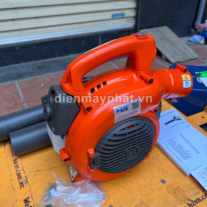 Máy Thổi Lá Husqvarna 800W 125B