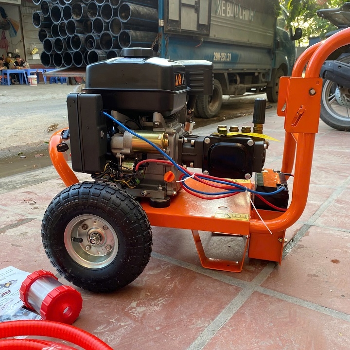 Máy xịt rửa cao áp chạy xăng JETTA 6.5HP JET-2500GFB