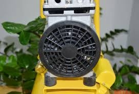 Máy Nén Khí Không Dầu Wing 3/4HP 12L TW-OF550-12L