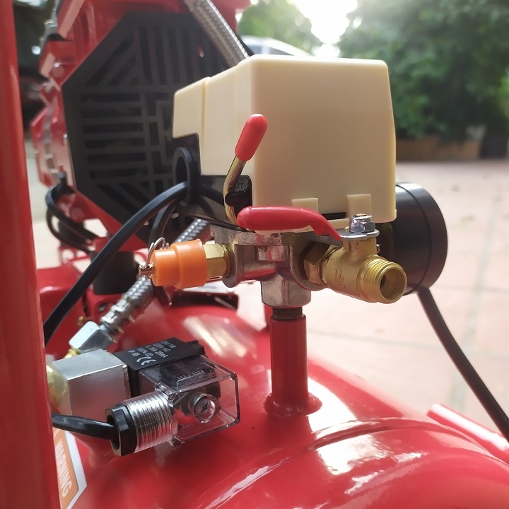 Máy Nén Khí Không Dầu Panda 850W 30L PD850/30