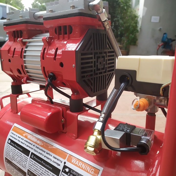 Máy Nén Khí Không Dầu Panda 850W 30L PD850/30