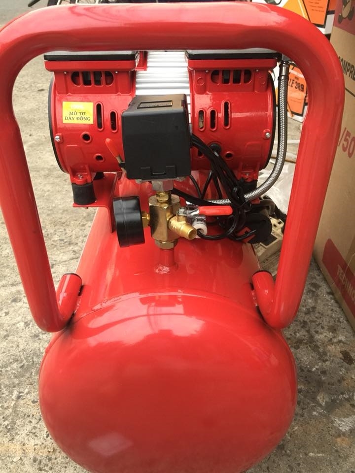 Máy nén khí không dầu PANDA 1700W 50L PD1750/52