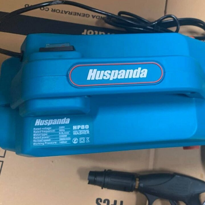 Máy rửa xe HUSPANDA 2200W HP 80