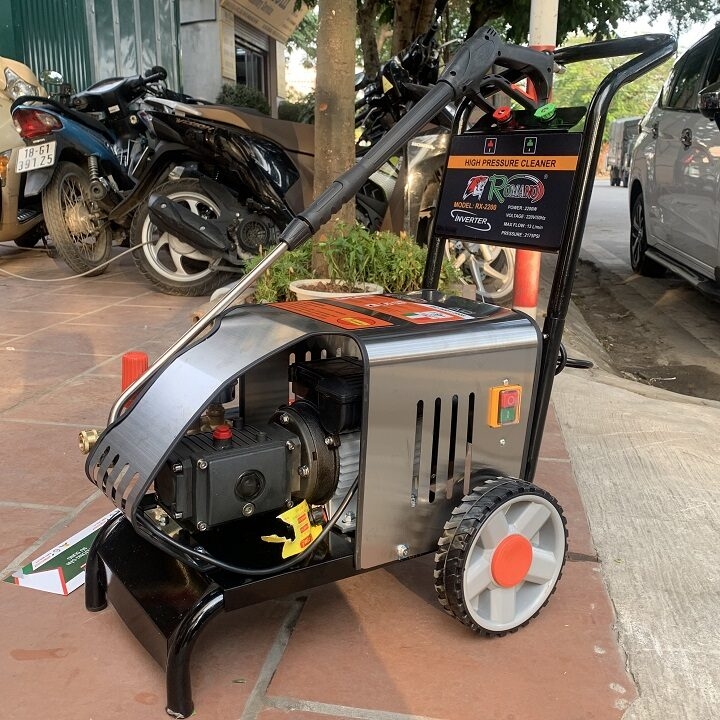 Máy Rửa Xe Cao Áp Romano 2.2Kw RX-2200
