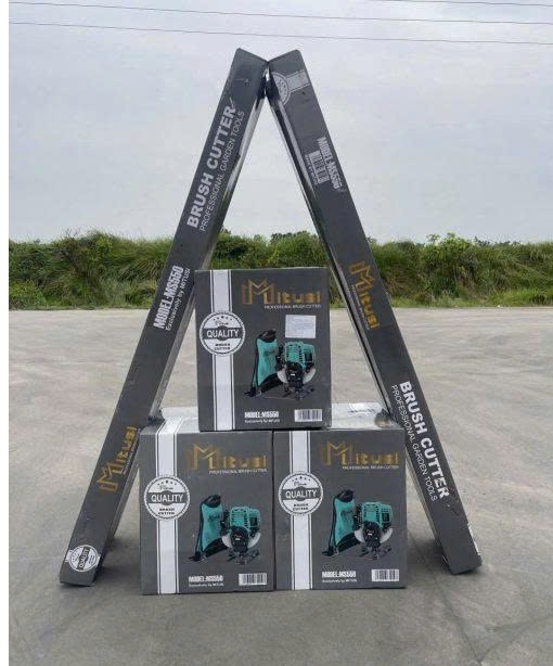 Máy cắt cỏ 4 thì 1350W MITUSI MS550 đeo lưng