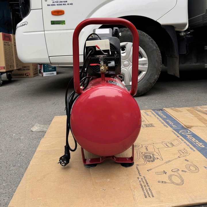 Máy nén khí có dầu 2850W PANDA 55L PT55PRO