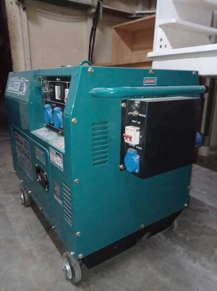 Máy phát điện động cơ dầu TOTAL TP250001 5kW