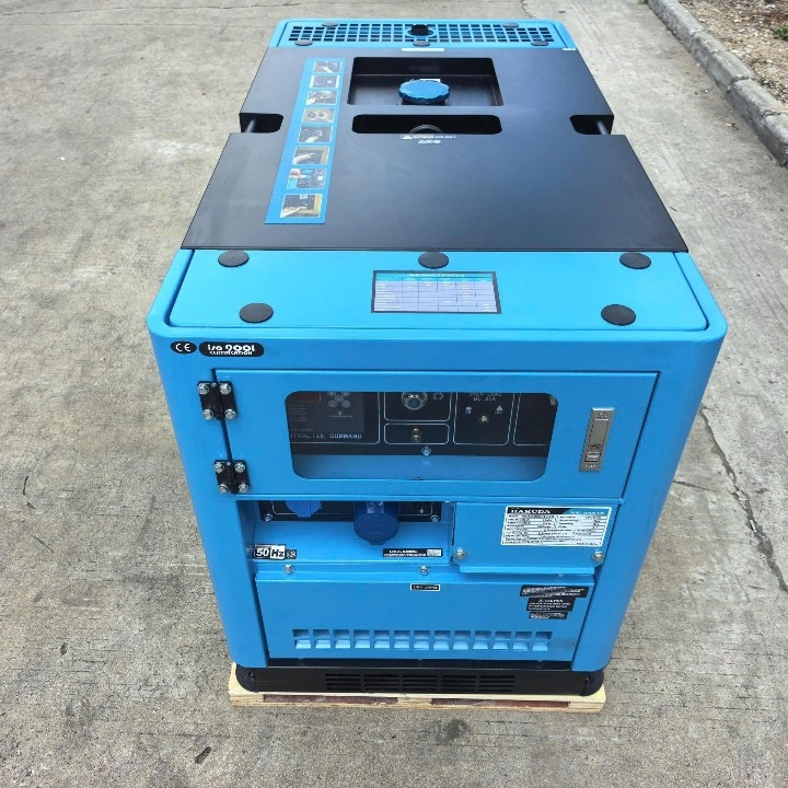 Máy phát điện chạy dầu HAKUDA HKD15000P1 PRO 15KW siêu cách âm