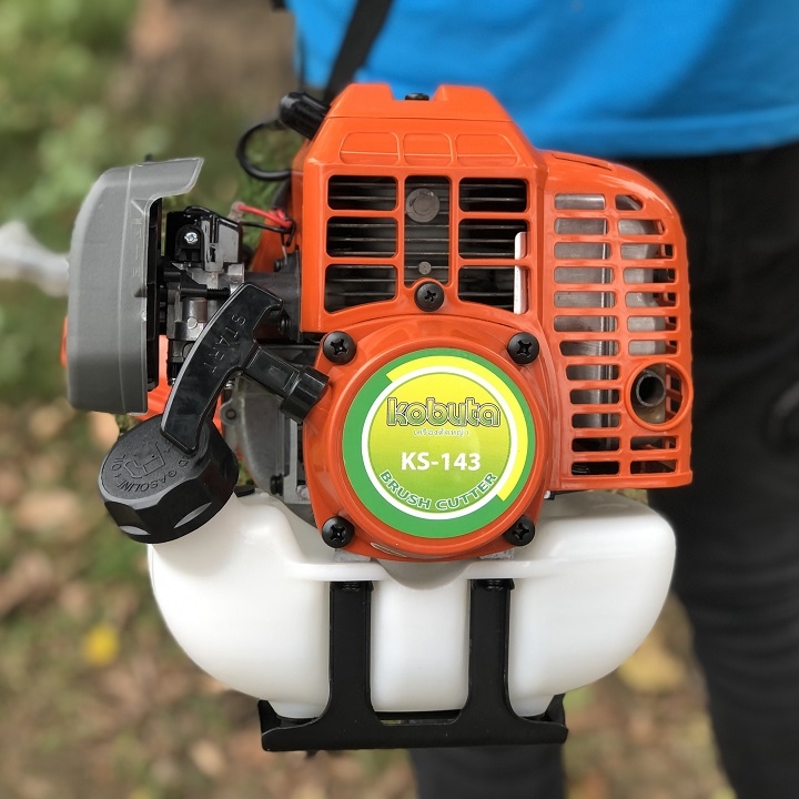 Máy Cắt Cỏ 2 Thì 2200W Kobuta KS-143