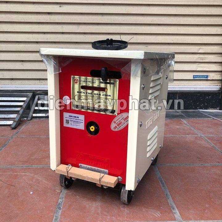 Máy hàn TIẾN ĐẠT 250A dây đồng 220V