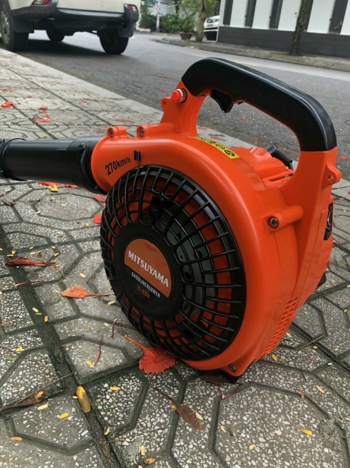 Máy thổi bụi chạy xăng Mitsuyama 750W TL-608