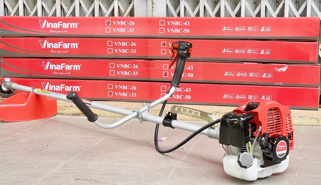 Máy Cắt Cỏ Vinafarm 2 Thì 750W VNBC-52
