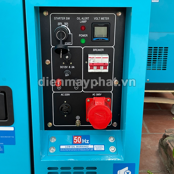 Máy phát điện chạy dầu YAMANISAN 8KW YM11000T 3 pha