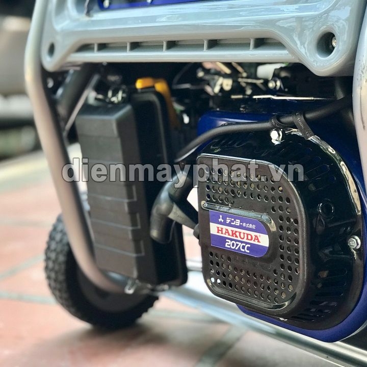 Máy phát điện chạy xăng HAKUDA 3KW HKD 8300EX đề
