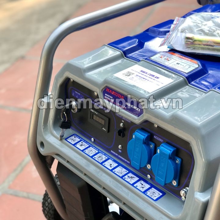 Máy phát điện chạy xăng HAKUDA 3KW HKD 8300EX đề