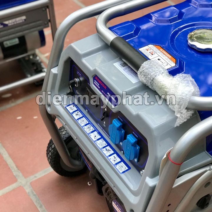Máy phát điện chạy xăng HAKUDA 8KW HKD 8800EX đề