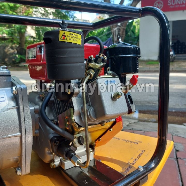 Máy bơm nước chạy dầu Nhật Bản 5.5HP HAKUDA HKD50
