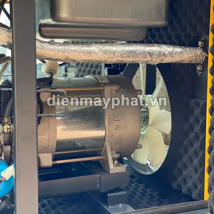 Máy phát điện chạy dầu YAMANISAN 15KVA YM16000T/Y 3 pha