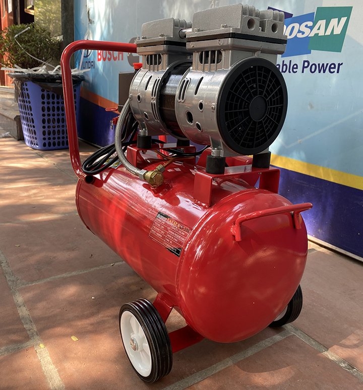 Máy Nén Khí Không Dầu Yataka 3Hp 30L CS-750