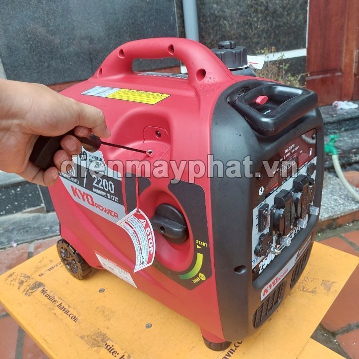 Máy Phát Điện Chạy Xăng 2.2KVA Kyo Power 2500i-Pro