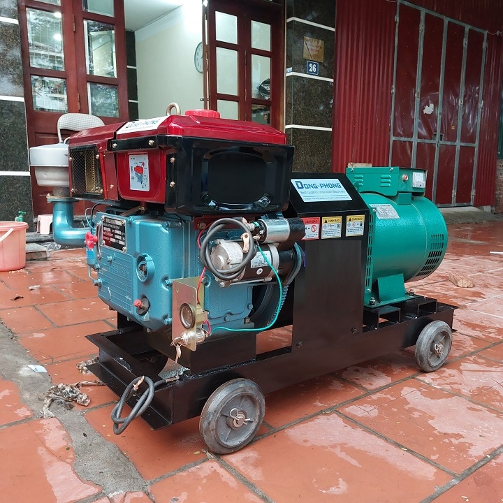 Máy Phát Điện Đầu Nổ Hoàng Anh 12HP 7.5KW 3 Pha (D12 Nước Đề)