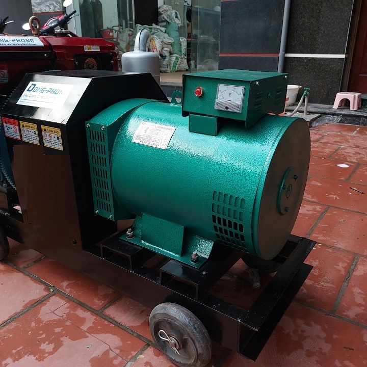 Máy phát điện đầu nổ HOÀNG ANH 24HP 10KW 3 pha (D24 gió đề)