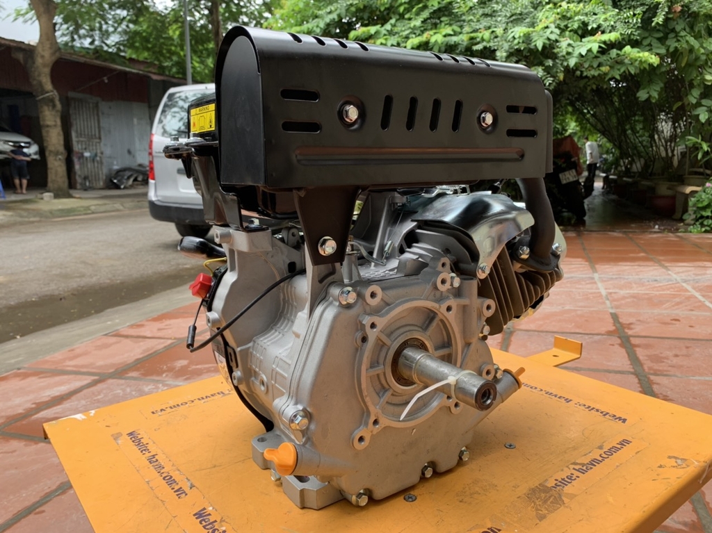 Máy nổ chạy xăng OSHIMA 11HP 180F