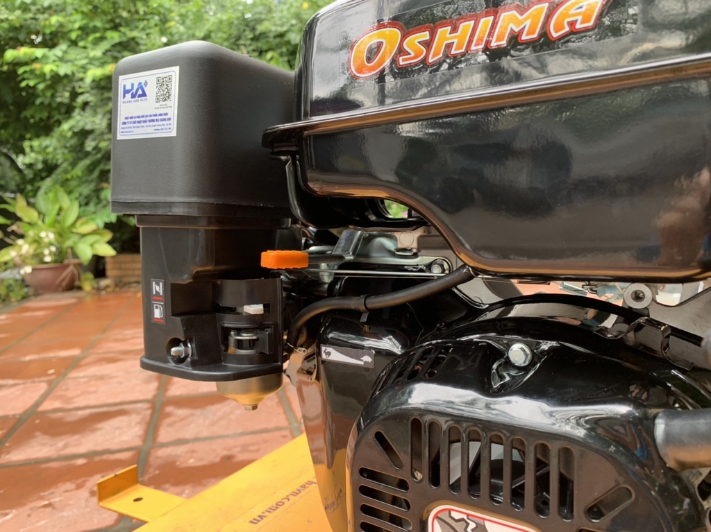 Máy nổ chạy xăng OSHIMA 11HP 180F