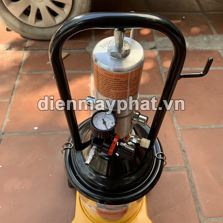 Máy Bơm Mỡ Yakama 12L BM12