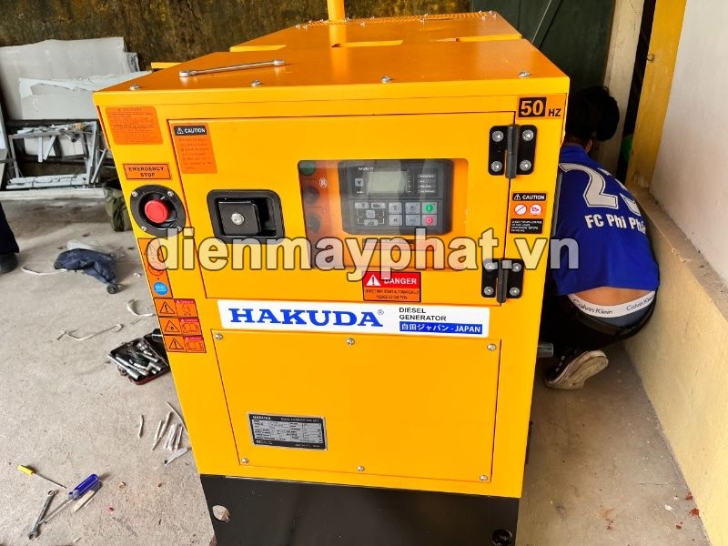 Máy Phát Điện Chạy Dầu Hakuda 10Kw HKD10F Tua Chậm