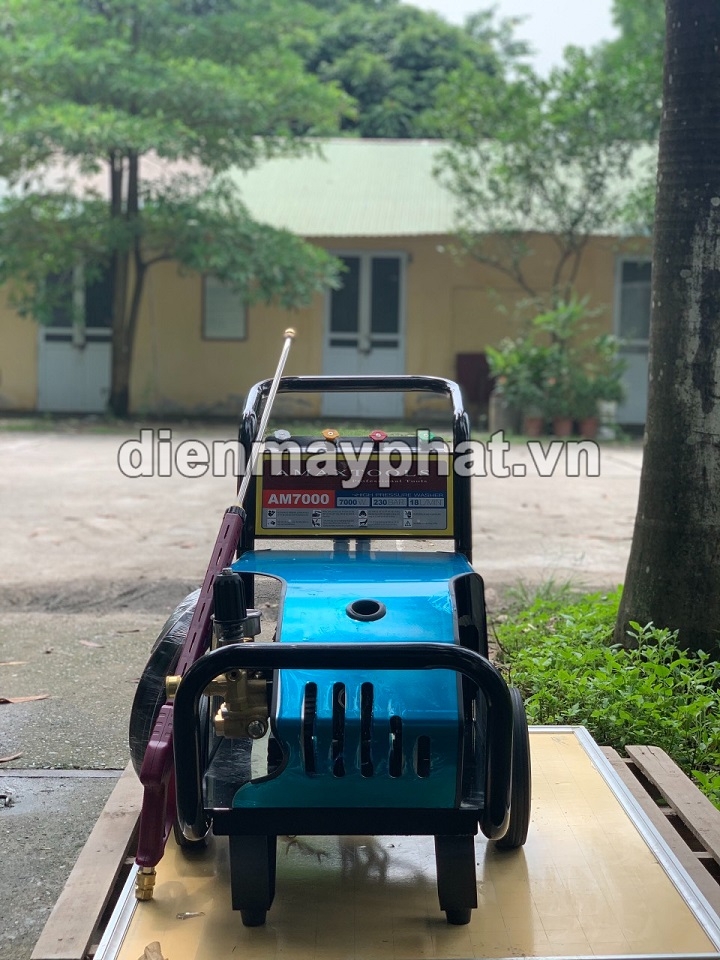 Máy phun xịt rửa xe cao áp AMAXTOOLS 7KW AMG7000