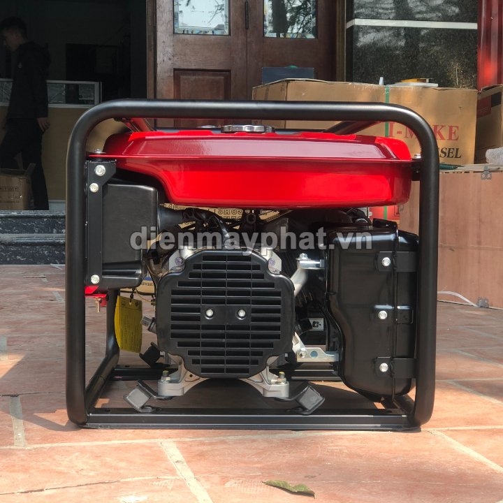 Máy phát điện chạy xăng ELEMAX 6.5KVA SH7600EX