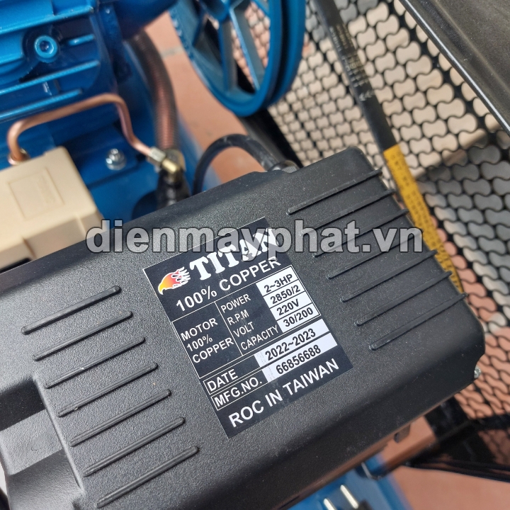 Máy Nén Khí Dây Đai Titan 3Hp 90L PK-0290