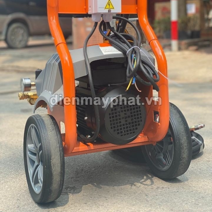 Máy rửa xe cao áp JETTA JET2250P-100 2.2KW 1450PSI