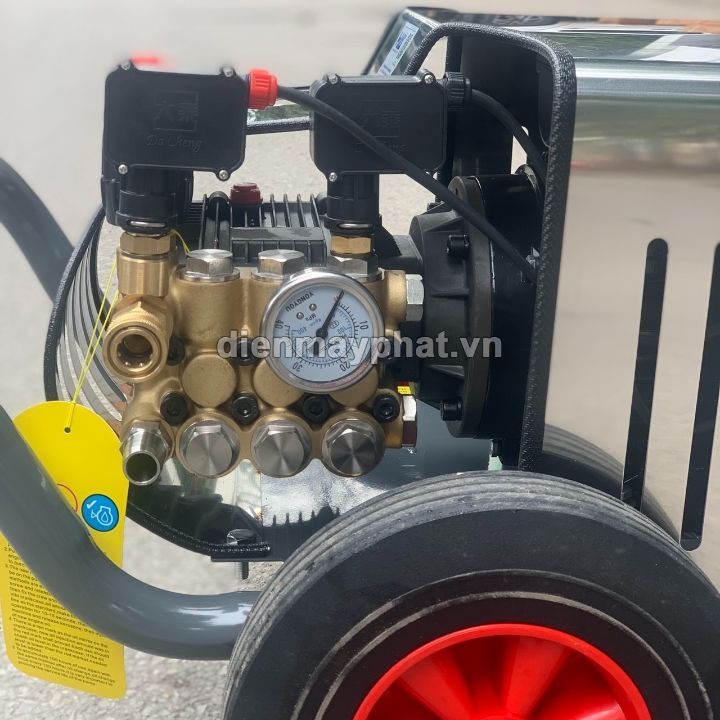 Máy rửa xe cao áp MACTOOL 3KW AWJ-3S4