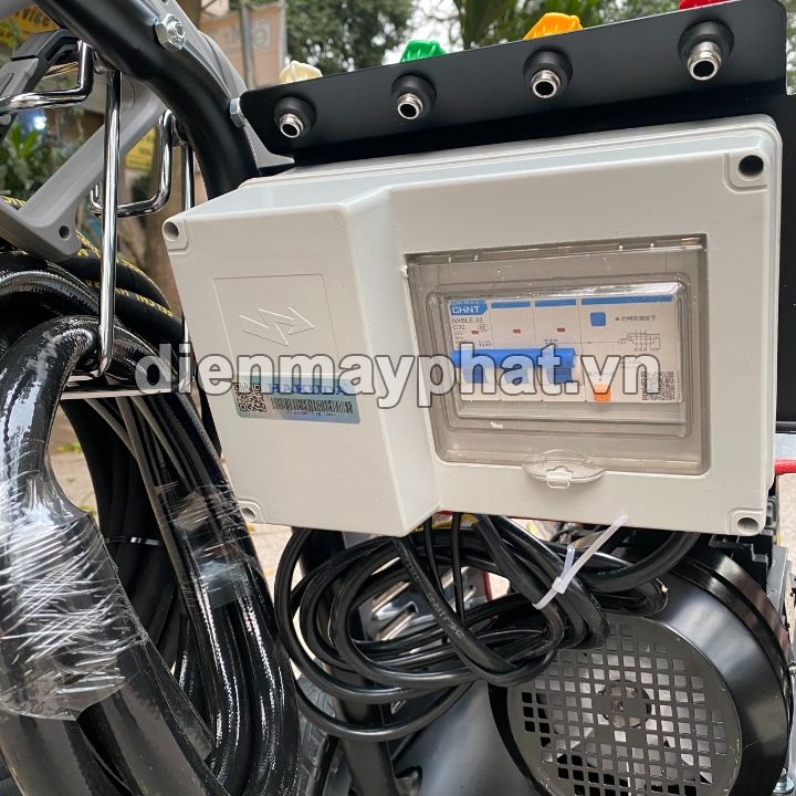 Máy rửa xe cao áp HAKUDA 4KW 4000 HKD 3 pha piston sứ