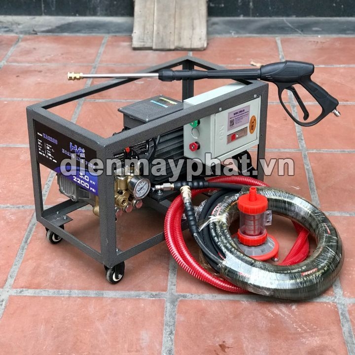 Máy rửa xe cao áp HOÀNG ANH 3KW HA2200
