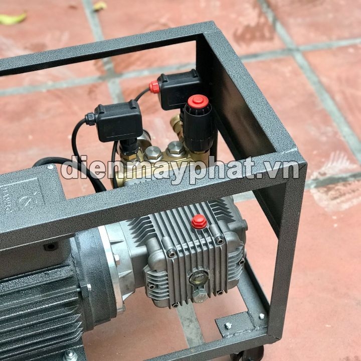 Máy rửa xe cao áp HOÀNG ANH 3.5KW HA2500
