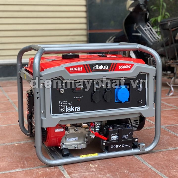 Máy phát điện chạy xăng ISKRA 6KW DG9250E đề