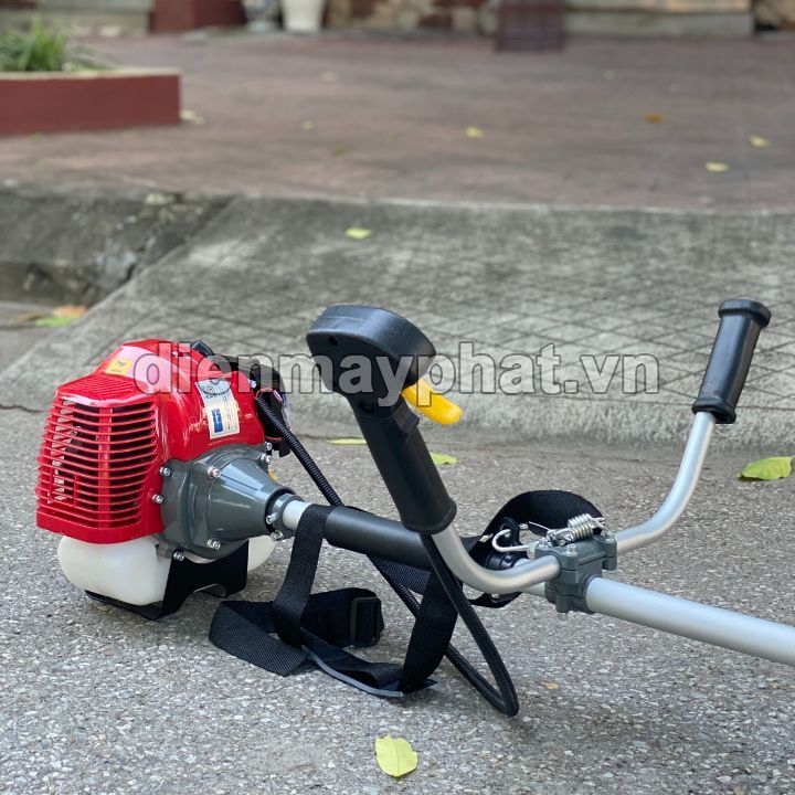 Máy cắt cỏ 2 thì 1500W KAMASTSU KM430