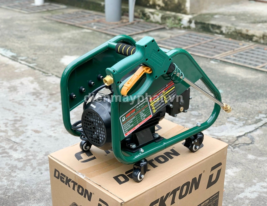 Máy rửa xe DEKTON 2350W DK-HPW2350