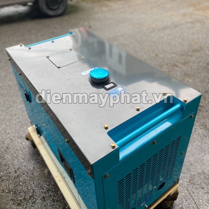 Máy phát điện chạy dầu YAMANISAN 7KW YM9700T/Y 3 pha