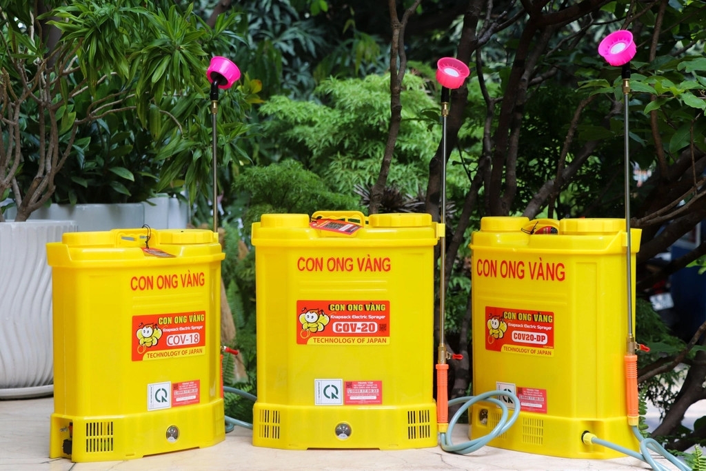 Bình xịt điện con ong vàng COV20-DP