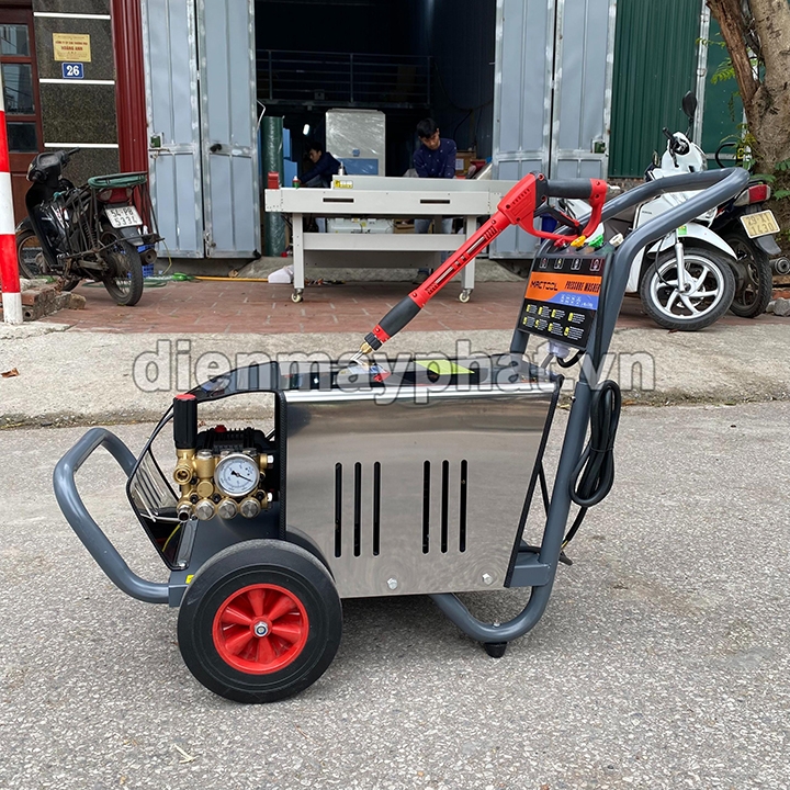 Máy rửa xe cao áp MACTOOL 5.5KW WJ-5.5T4